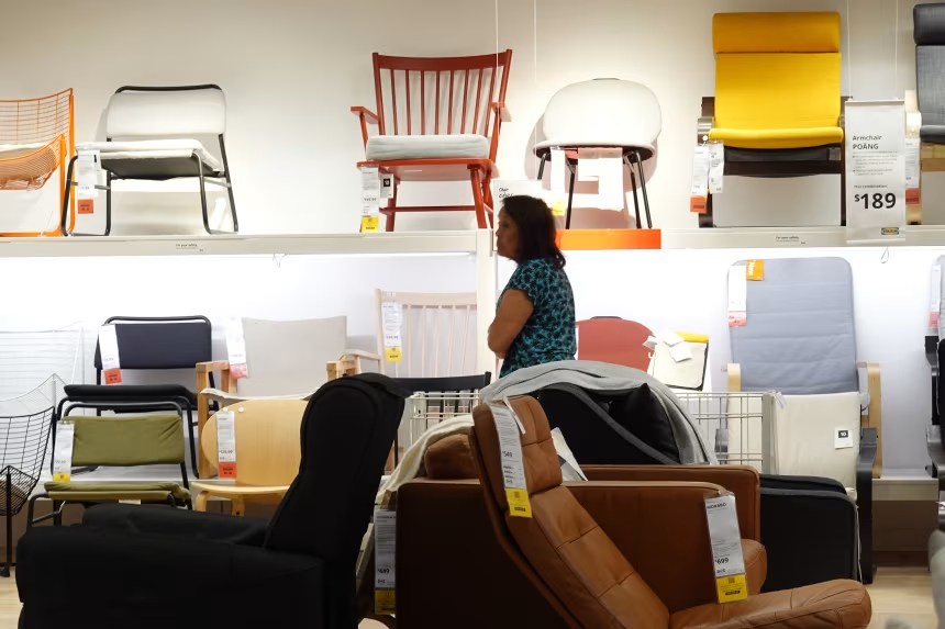 特朗普宣布推迟提高部分进口家具关税